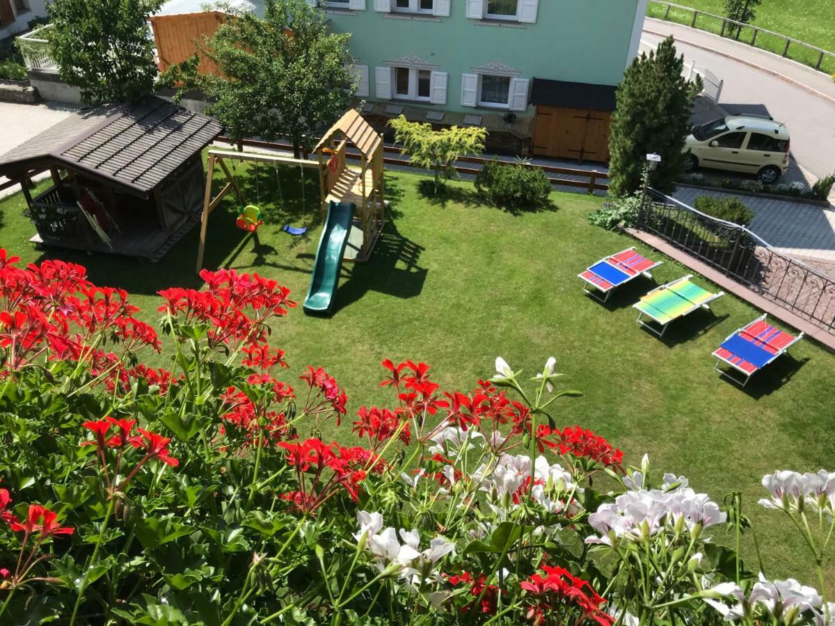 Apartments Vaiolet Santa Cristina Val Gardena Dış mekan fotoğraf